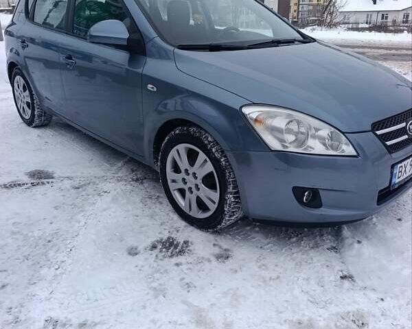 Синій Кіа Сід, об'ємом двигуна 1.58 л та пробігом 359 тис. км за 4999 $, фото 1 на Automoto.ua