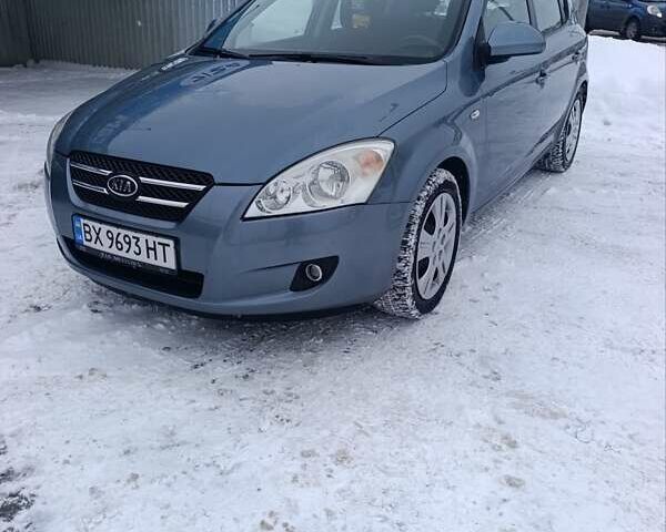 Синій Кіа Сід, об'ємом двигуна 1.59 л та пробігом 357 тис. км за 5200 $, фото 1 на Automoto.ua
