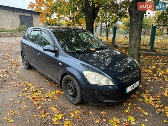 Синій Кіа Сід, об'ємом двигуна 2 л та пробігом 240 тис. км за 3650 $, фото 1 на Automoto.ua