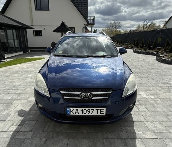 Синий Киа Сид, объемом двигателя 1.6 л и пробегом 306 тыс. км за 6097 $, фото 1 на Automoto.ua
