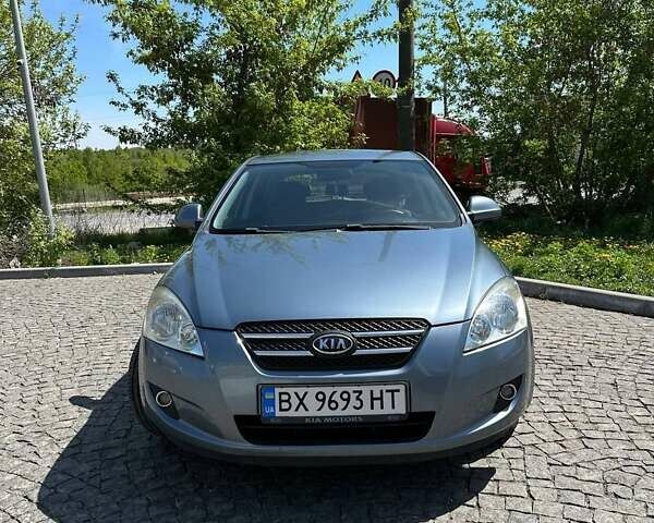 Синий Киа Сид, объемом двигателя 1.6 л и пробегом 332 тыс. км за 5400 $, фото 1 на Automoto.ua