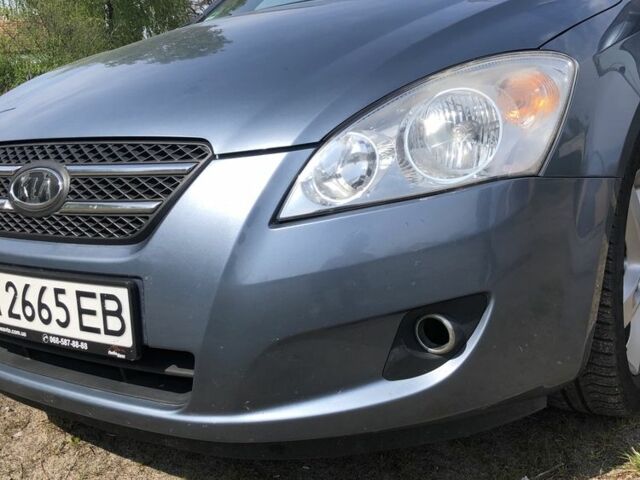 Синий Киа Сид, объемом двигателя 1.6 л и пробегом 227 тыс. км за 6000 $, фото 1 на Automoto.ua