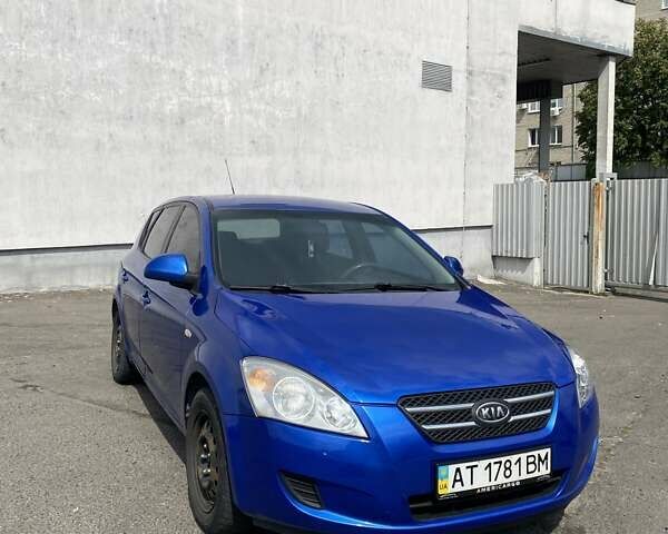 Синий Киа Сид, объемом двигателя 1.6 л и пробегом 211 тыс. км за 4700 $, фото 1 на Automoto.ua