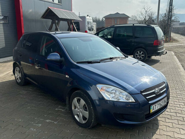 Синий Киа Сид, объемом двигателя 1.4 л и пробегом 144 тыс. км за 5100 $, фото 1 на Automoto.ua