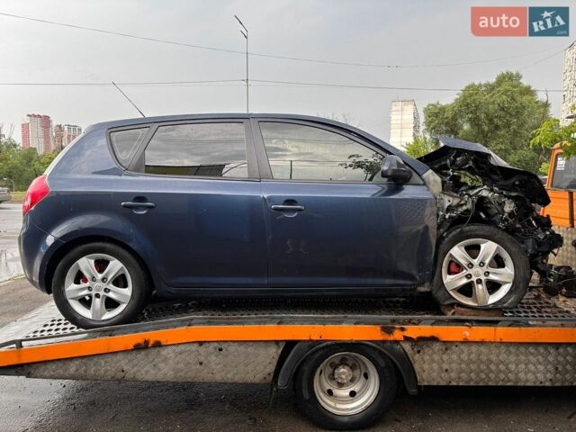 Синий Киа Сид, объемом двигателя 1.6 л и пробегом 123 тыс. км за 1600 $, фото 1 на Automoto.ua