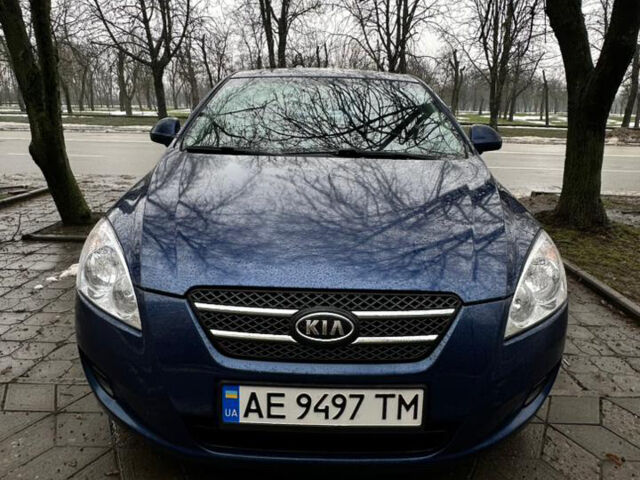 Синий Киа Сид, объемом двигателя 1.6 л и пробегом 202 тыс. км за 5800 $, фото 1 на Automoto.ua