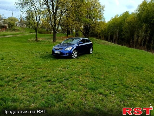 Синий Киа Сид, объемом двигателя 1.4 л и пробегом 255 тыс. км за 4850 $, фото 1 на Automoto.ua