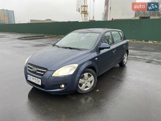 Синий Киа Сид, объемом двигателя 1.6 л и пробегом 300 тыс. км за 4650 $, фото 1 на Automoto.ua