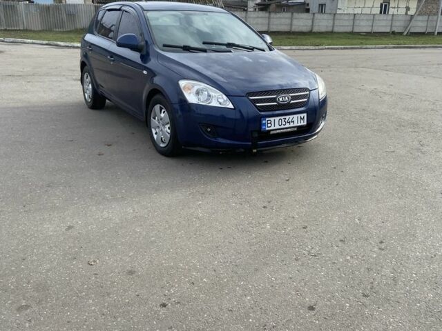 Синий Киа Сид, объемом двигателя 1.4 л и пробегом 290 тыс. км за 3800 $, фото 1 на Automoto.ua