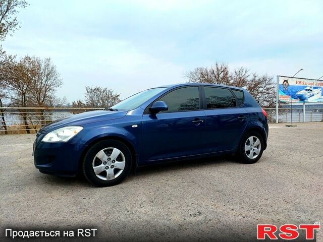 Синий Киа Сид, объемом двигателя 1.6 л и пробегом 275 тыс. км за 5600 $, фото 1 на Automoto.ua