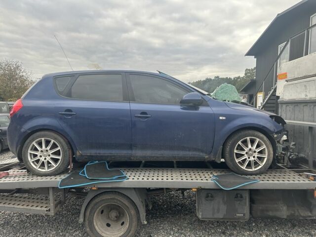 Киа Сид 2008 в Киеве на Automoto.ua Синий Киа Сид, объемом двигателя 2 л и пробегом 220 тыс. км за 1650 $, фото 1 на Automoto.ua