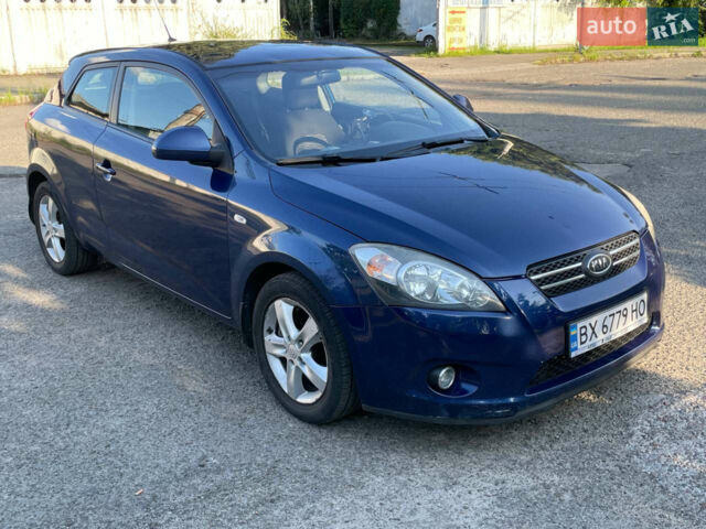 Синий Киа Сид, объемом двигателя 1.6 л и пробегом 215 тыс. км за 6000 $, фото 1 на Automoto.ua