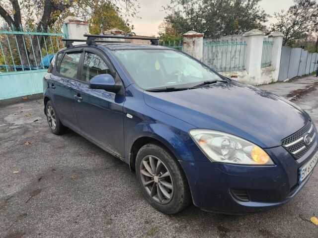 Кіа Сід 2008 у Полтаві на Automoto.ua Синій Кіа Сід, об'ємом двигуна 1.4 л та пробігом 191 тис. км за 4800 $, фото 1 на Automoto.ua