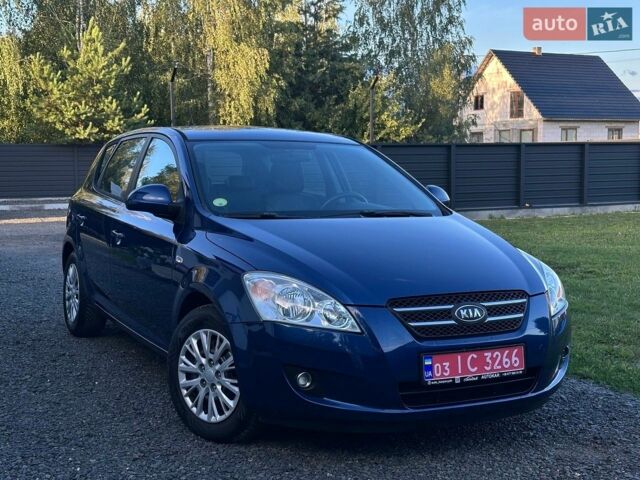 Синий Киа Сид, объемом двигателя 1.6 л и пробегом 288 тыс. км за 6100 $, фото 1 на Automoto.ua