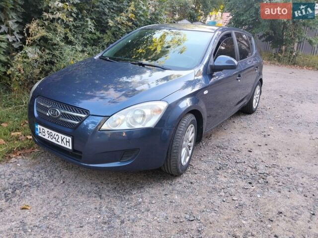 Синій Кіа Сід, об'ємом двигуна 1.58 л та пробігом 153 тис. км за 4600 $, фото 1 на Automoto.ua