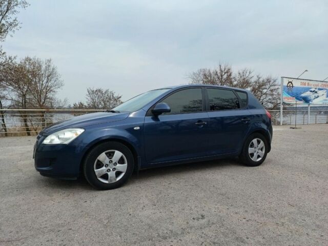 Синій Кіа Сід, об'ємом двигуна 1.6 л та пробігом 275 тис. км за 5900 $, фото 1 на Automoto.ua