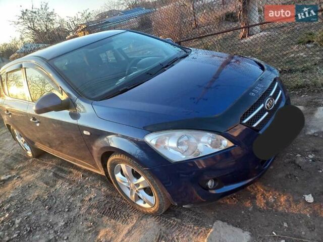 Синий Киа Сид, объемом двигателя 1.6 л и пробегом 330 тыс. км за 5600 $, фото 1 на Automoto.ua