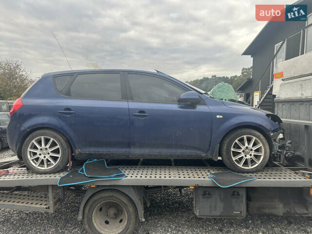 Киа Сид 2008 в Киеве на Automoto.ua Синий Киа Сид, объемом двигателя 2 л и пробегом 220 тыс. км за 1650 $, фото 1 на Automoto.ua