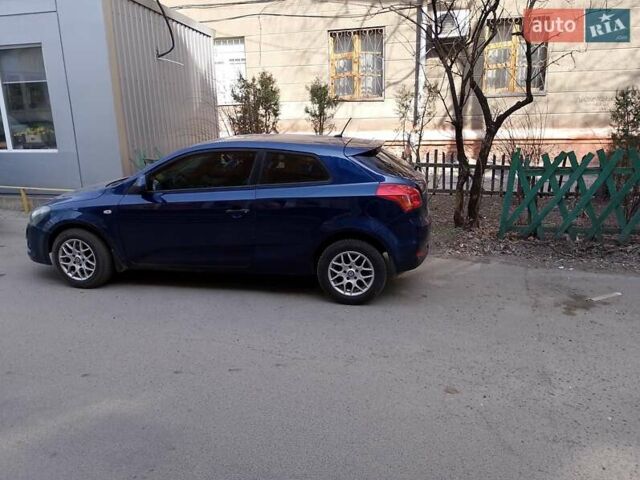 Синий Киа Сид, объемом двигателя 1.4 л и пробегом 310 тыс. км за 4000 $, фото 1 на Automoto.ua
