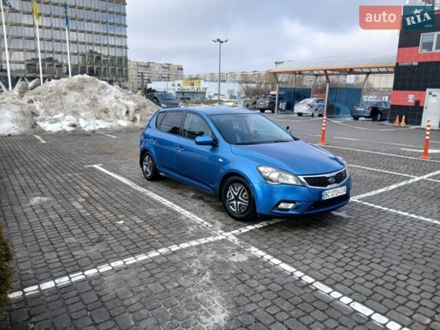 Синий Киа Сид, объемом двигателя 1.6 л и пробегом 369 тыс. км за 4200 $, фото 1 на Automoto.ua
