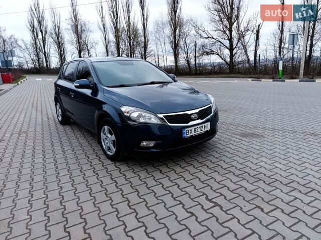 Синий Киа Сид, объемом двигателя 1.58 л и пробегом 261 тыс. км за 5650 $, фото 1 на Automoto.ua