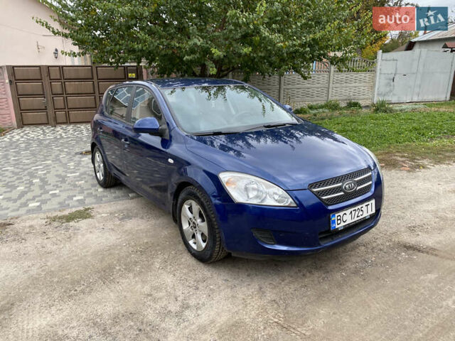 Синий Киа Сид, объемом двигателя 1.59 л и пробегом 174 тыс. км за 4750 $, фото 1 на Automoto.ua