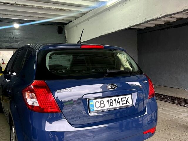Синій Кіа Сід, об'ємом двигуна 1.6 л та пробігом 255 тис. км за 6700 $, фото 1 на Automoto.ua