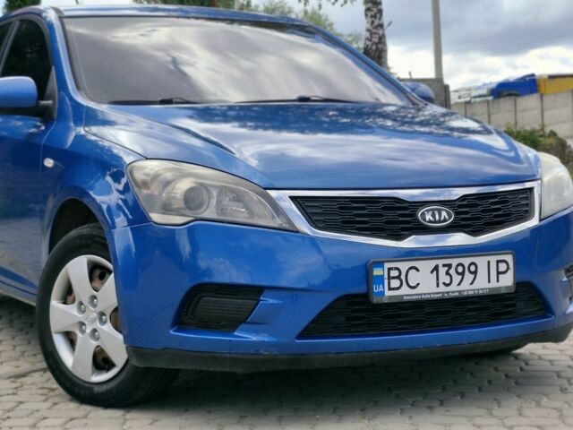 Синий Киа Сид, объемом двигателя 1.4 л и пробегом 270 тыс. км за 4814 $, фото 1 на Automoto.ua