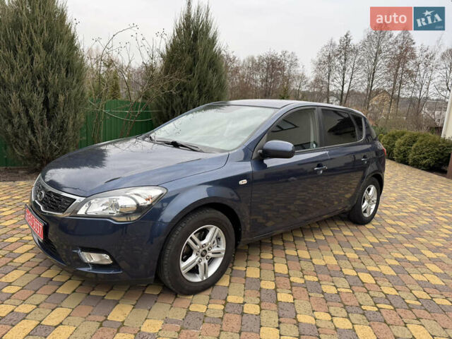 Синий Киа Сид, объемом двигателя 1.59 л и пробегом 153 тыс. км за 9500 $, фото 1 на Automoto.ua