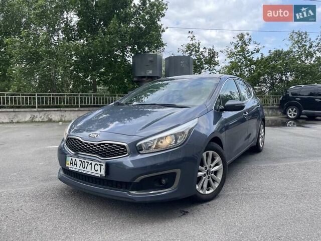 Синий Киа Сид, объемом двигателя 1.59 л и пробегом 35 тыс. км за 14000 $, фото 1 на Automoto.ua