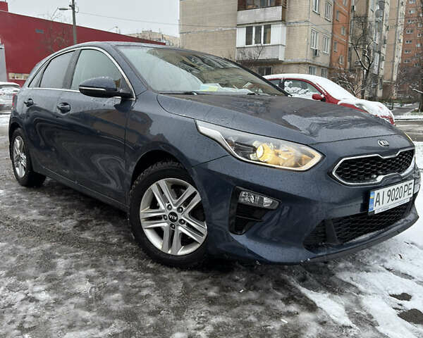 Синий Киа Сид, объемом двигателя 1.59 л и пробегом 106 тыс. км за 12000 $, фото 1 на Automoto.ua