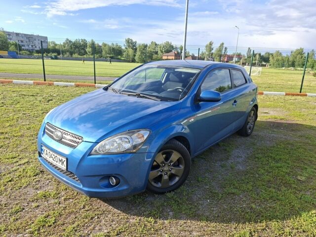 Синий Киа Сид, объемом двигателя 1.6 л и пробегом 147 тыс. км за 6739 $, фото 1 на Automoto.ua