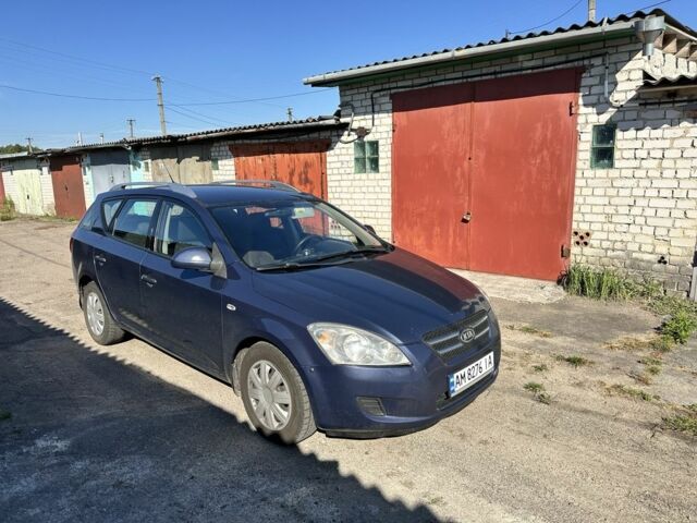 Синій Кіа Сід, об'ємом двигуна 0 л та пробігом 250 тис. км за 4000 $, фото 1 на Automoto.ua