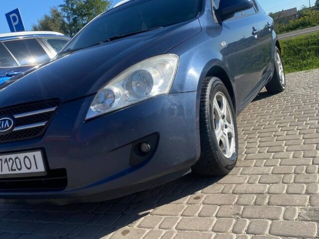 Синій Кіа Сід, об'ємом двигуна 1.58 л та пробігом 270 тис. км за 4600 $, фото 1 на Automoto.ua