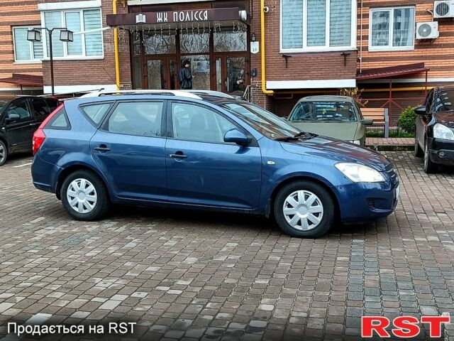 Синий Киа Сид, объемом двигателя 1.6 л и пробегом 250 тыс. км за 4000 $, фото 1 на Automoto.ua