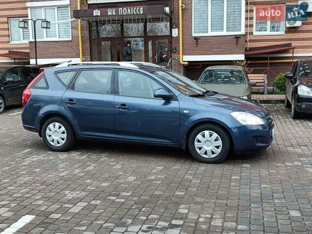 Синий Киа Сид, объемом двигателя 1.6 л и пробегом 251 тыс. км за 4000 $, фото 1 на Automoto.ua