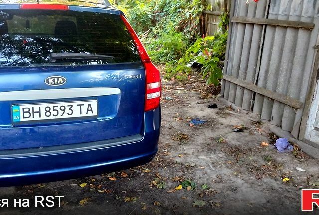 Синий Киа Сид, объемом двигателя 1.6 л и пробегом 292 тыс. км за 5100 $, фото 1 на Automoto.ua