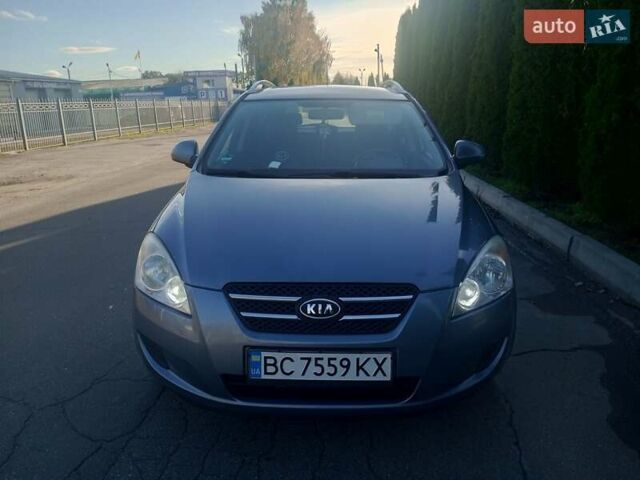 Киа Сид 2008 в Киеве на Automoto.ua Синий Киа Сид, объемом двигателя 1.4 л и пробегом 220 тыс. км за 5550 $, фото 1 на Automoto.ua