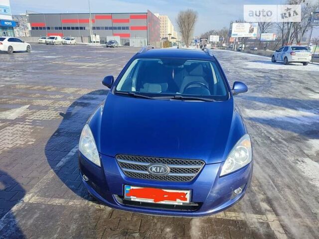 Синій Кіа Сід, об'ємом двигуна 1.59 л та пробігом 216 тис. км за 5400 $, фото 1 на Automoto.ua