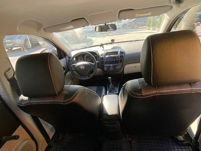 Синий Киа Сид, объемом двигателя 1.6 л и пробегом 320 тыс. км за 5300 $, фото 1 на Automoto.ua