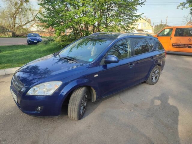 Синий Киа Сид, объемом двигателя 1.4 л и пробегом 206 тыс. км за 5600 $, фото 1 на Automoto.ua