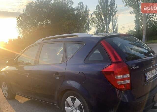 Синій Кіа Сід, об'ємом двигуна 1.4 л та пробігом 280 тис. км за 5500 $, фото 1 на Automoto.ua