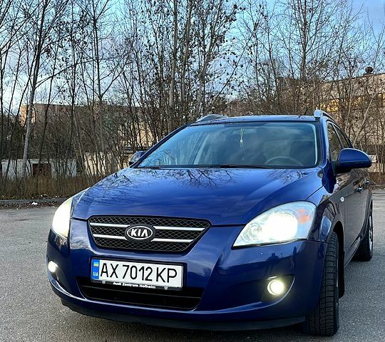 Синій Кіа Сід, об'ємом двигуна 1.6 л та пробігом 270 тис. км за 5450 $, фото 1 на Automoto.ua