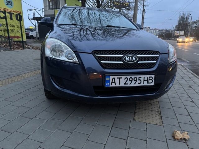 Синий Киа Сид, объемом двигателя 1.6 л и пробегом 222 тыс. км за 5650 $, фото 1 на Automoto.ua