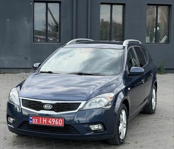 Синий Киа Сид, объемом двигателя 1.4 л и пробегом 220 тыс. км за 6216 $, фото 1 на Automoto.ua