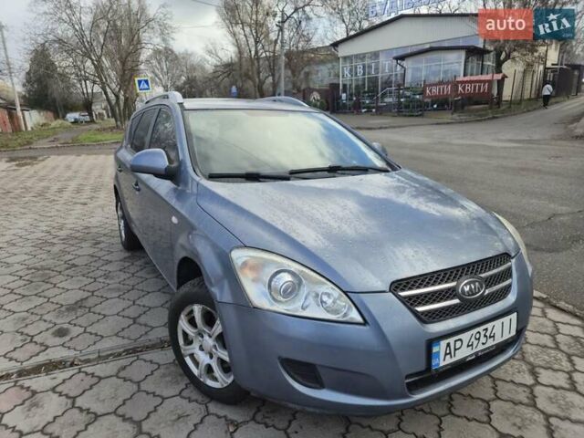 Синий Киа Сид, объемом двигателя 1.4 л и пробегом 235 тыс. км за 5000 $, фото 1 на Automoto.ua