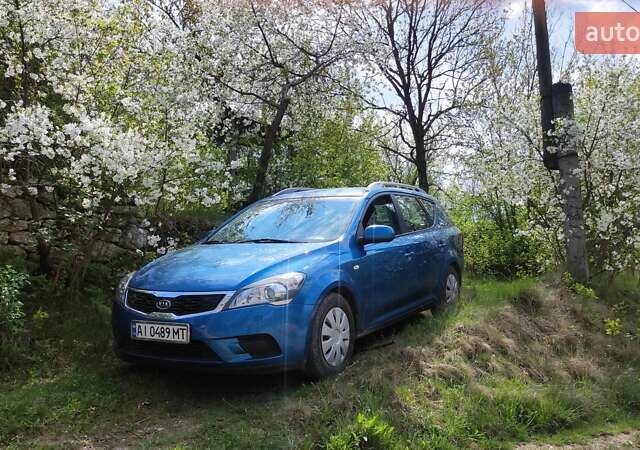 Синий Киа Сид, объемом двигателя 1.58 л и пробегом 212 тыс. км за 6700 $, фото 1 на Automoto.ua