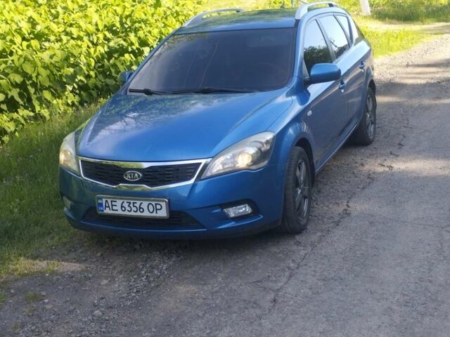Синій Кіа Сід, об'ємом двигуна 1.6 л та пробігом 260 тис. км за 6350 $, фото 1 на Automoto.ua