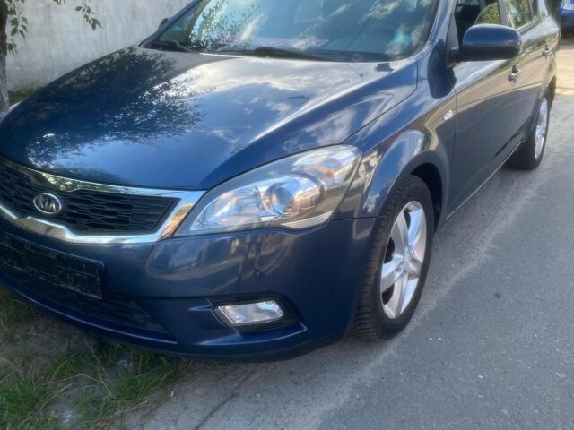 Синій Кіа Сід, об'ємом двигуна 1.4 л та пробігом 200 тис. км за 5800 $, фото 1 на Automoto.ua