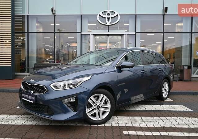 Синий Киа Сид, объемом двигателя 1.59 л и пробегом 96 тыс. км за 15912 $, фото 1 на Automoto.ua